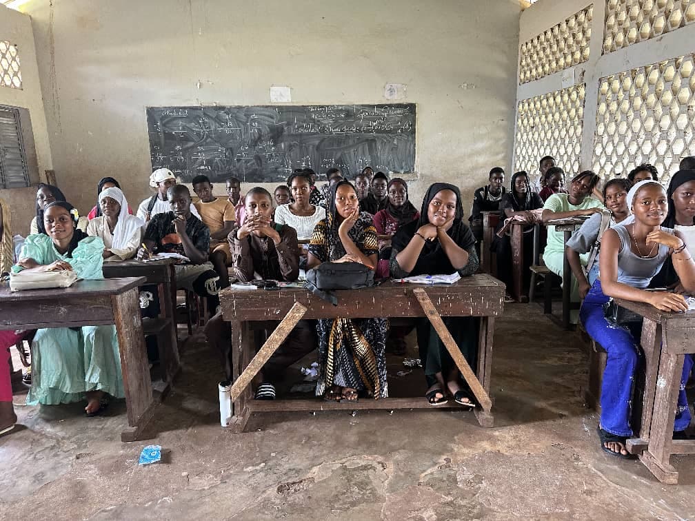 Séance de soutien scolaire Gandal à Fria, Guinée